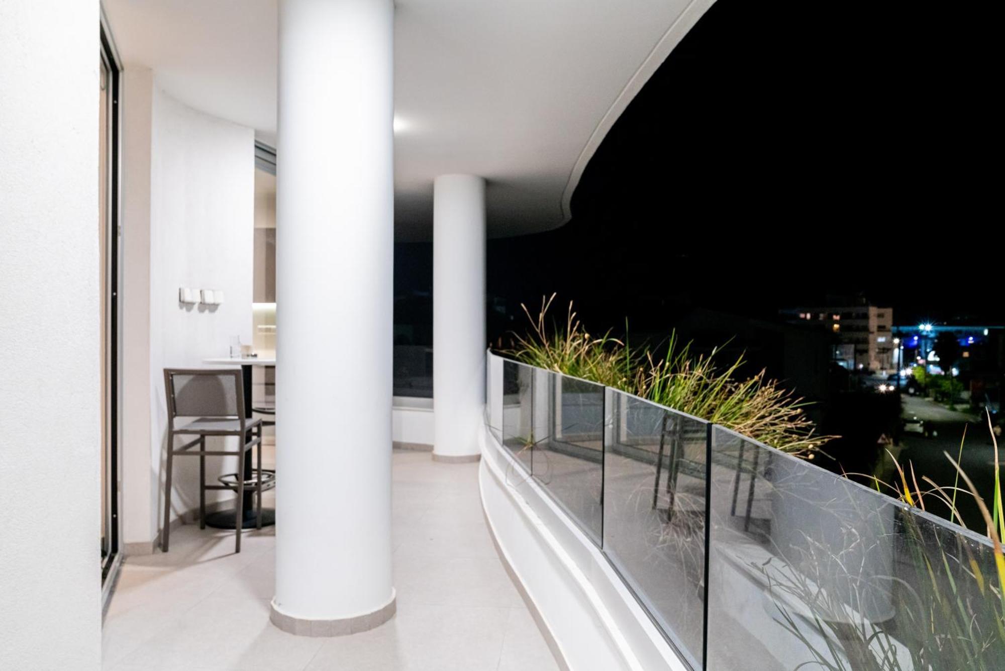 Venus Apartment Larnaca Dış mekan fotoğraf